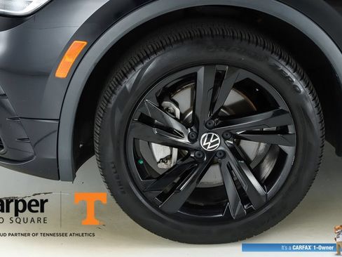 Used 2023 Volkswagen Tiguan SE R-Line FWD image 5