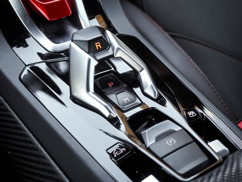 Used 2020 Lamborghini Huracan EVO AWD/4WD image 25