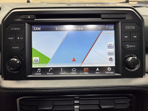 Used 2020 Nissan GT-R Premium image 10