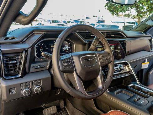 Used 2026 GMC Sierra 3500 Denali Ultimate image 17