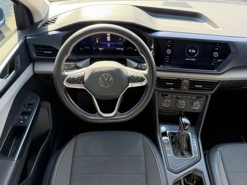 Used 2022 Volkswagen Taos SE FWD image 16