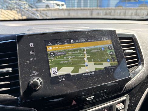 Used 2021 Honda Pilot Black Edition image 11