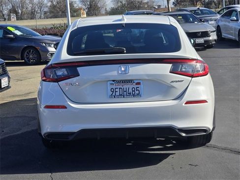 Used 2023 Honda Civic Sport image 5