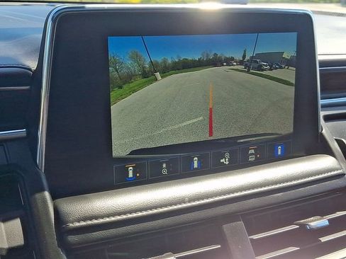 Used 2022 Chevrolet Tahoe LT w/ LT Signature Plus Package AWD/4WD image 4
