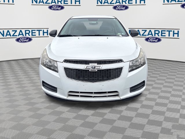 Used 2014 Chevrolet Cruze LS FWD image 2