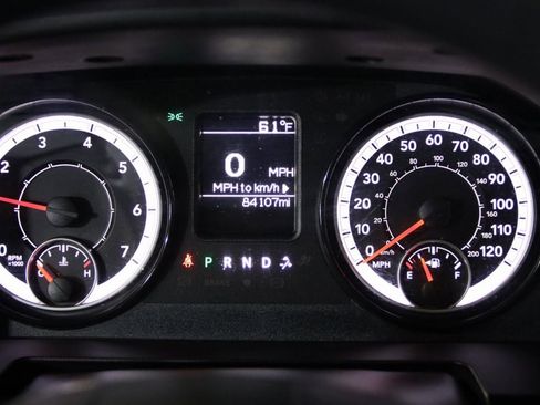 Used 2018 RAM 1500 Express image 37