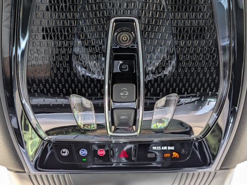 New 2027 Cadillac Vistiq Sport AWD/4WD image 35