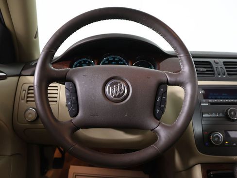 Used 2010 Buick Lucerne CXL image 28