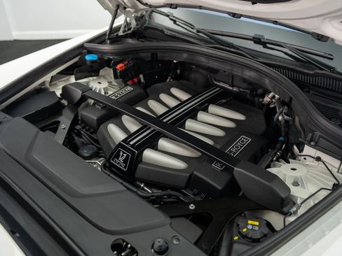 Used 2019 Rolls-Royce Cullinan AWD/4WD image 30