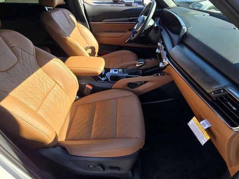 Certified 2025 Kia Telluride SX X-Line AWD/4WD image 16
