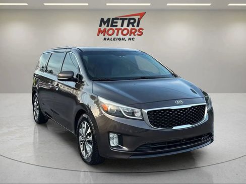 Used 2015 Kia Sedona SX image 3