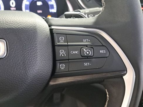 Certified 2023 Jeep Grand Cherokee L Limited w/ Black Appearance Package AWD/4WD image 21