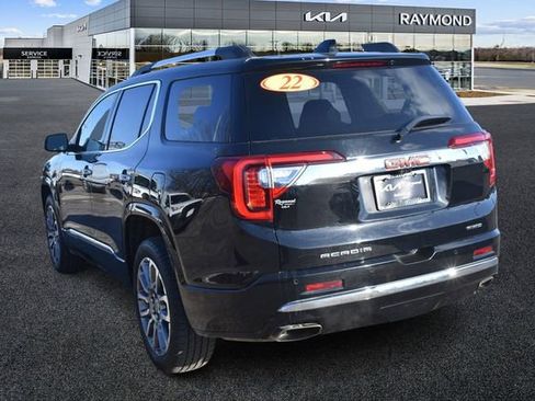 Used 2022 GMC Acadia Denali w/ Denali Technology Package image 5