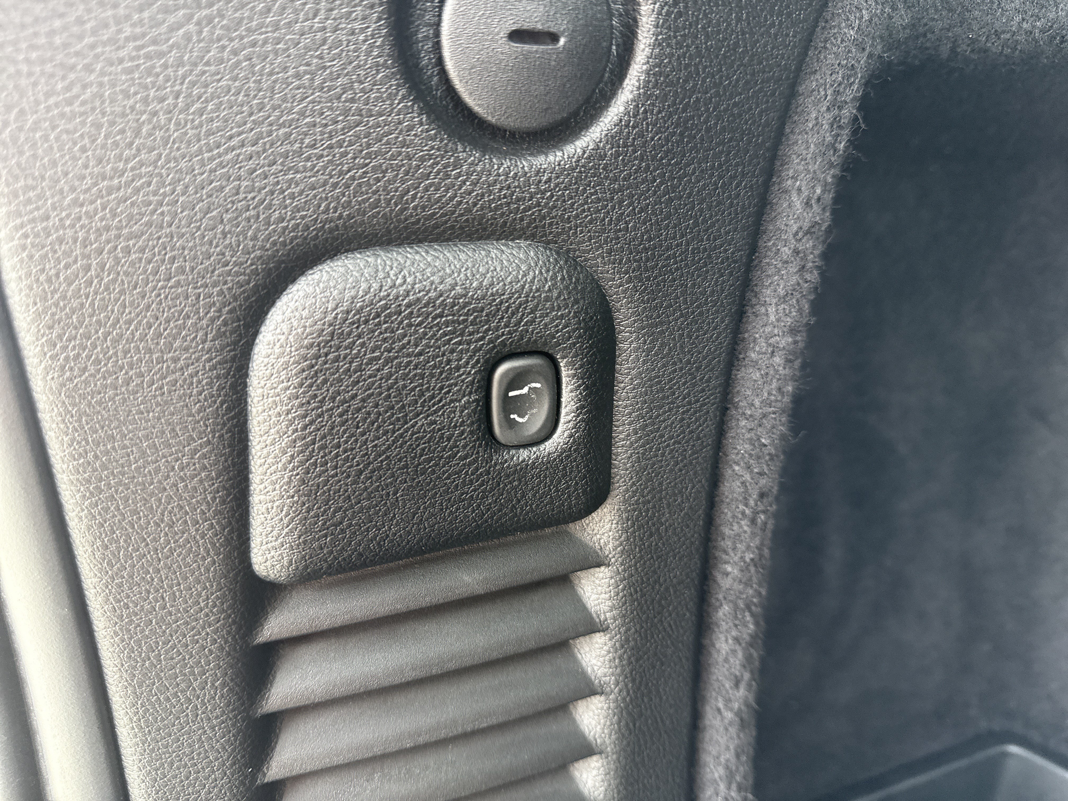 Used 2024 Dodge Durango GT AWD/4WD image 19