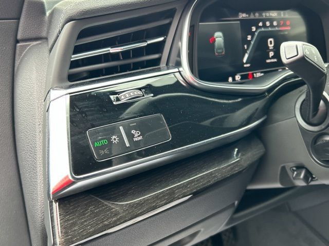 Used 2026 Audi Q7 3.0T Premium Plus w/ Premium Plus Package AWD/4WD image 39