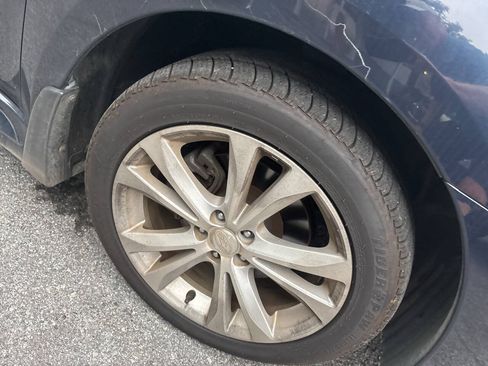Used 2013 Subaru Legacy 2.5i Limited AWD/4WD image 6