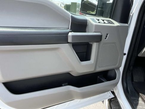 Used 2020 Ford F150 XLT RWD image 25