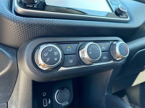 Used 2024 Nissan Kicks S image 15