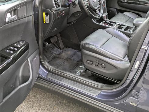 Used 2019 Kia Sportage EX w/ Option Group 040 image 25