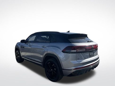 Used 2025 Volkswagen Atlas Cross Sport SEL R-Line AWD/4WD image 7