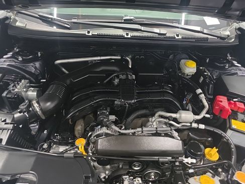 Certified 2025 Subaru Crosstrek 2.0i Premium w/ Crosstrek Mirror Package image 21