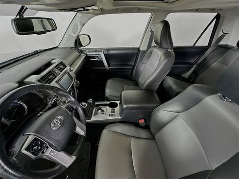 Used 2019 Toyota 4Runner SR5 Premium image 11