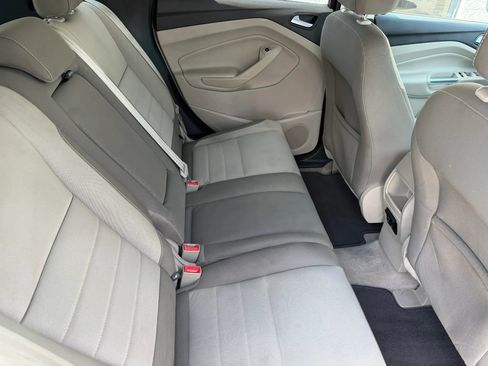 Used 2013 Ford Escape SE FWD image 25