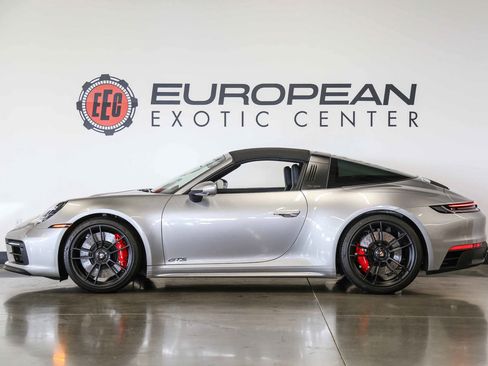 Used 2022 Porsche 911 Targa 4 GTS AWD/4WD image 4