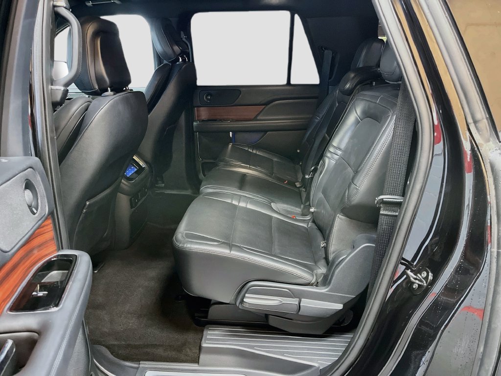 Used 2024 Lincoln Navigator L 4WD image 25