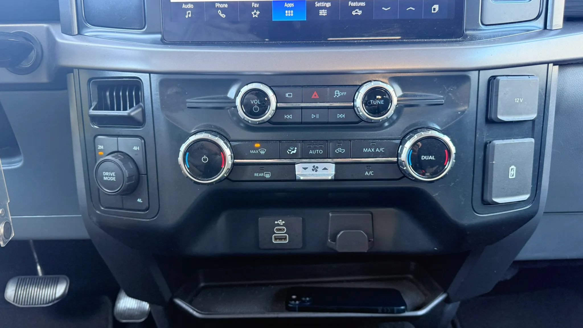 Used 2025 Ford F150 XLT w/ Equipment Group 301A Standard AWD/4WD image 24