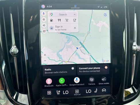 Certified 2025 Volvo V60 B5 Cross Country Plus AWD/4WD image 23