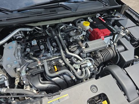 Used 2024 Nissan Sentra SV FWD image 28