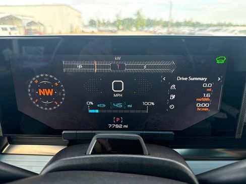 Used 2024 GMC Hummer EV 2X w/ Extreme Off-Road Package AWD/4WD image 15