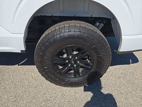 Used 2024 Ford F150 XL w/ Equipment Group 103A High AWD/4WD image 8