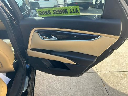 Used 2013 Cadillac XTS Premium image 15