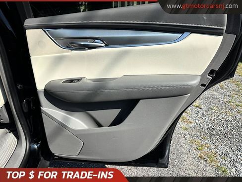 Used 2018 Cadillac XT5 Luxury w/ Driver Awareness Package AWD/4WD image 26
