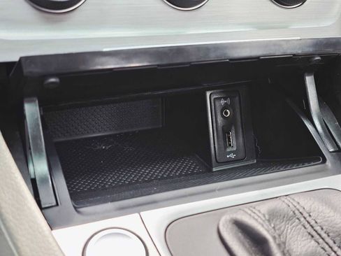 Used 2017 Volkswagen Golf Wolfsburg Edition image 19