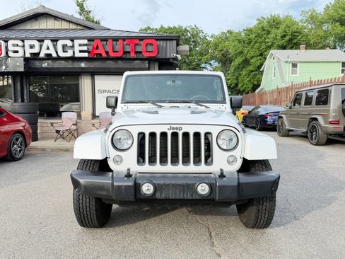 Used 2015 Jeep Wrangler Sahara AWD/4WD image 2