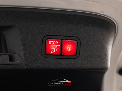 Used 2018 Mercedes-Benz GLE 43 AMG 4MATIC w/ Premium 3 Package image 49