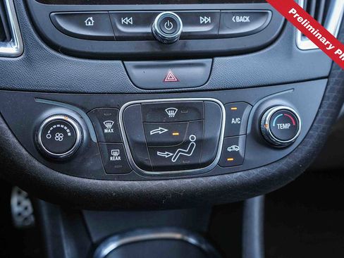 Used 2016 Chevrolet Malibu LT FWD image 21