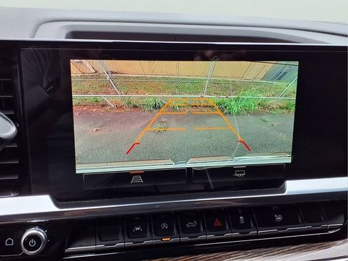 Used 2023 GMC Sierra 1500 SLE RWD image 11