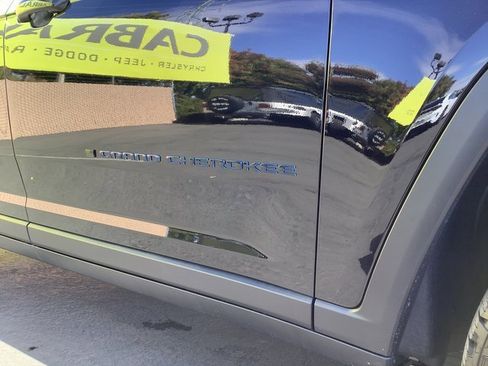 New 2024 Jeep Grand Cherokee Trailhawk image 42