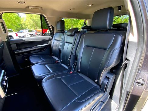Used 2024 Ford Expedition Max XLT AWD/4WD image 20