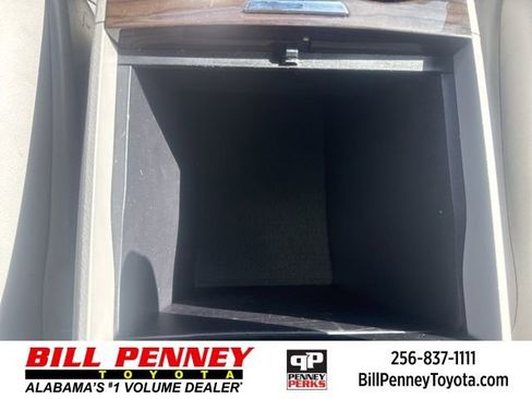 Used 2020 Toyota Sienna XLE image 27