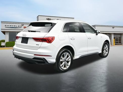Used 2024 Audi Q3 2.0T Premium AWD/4WD image 5