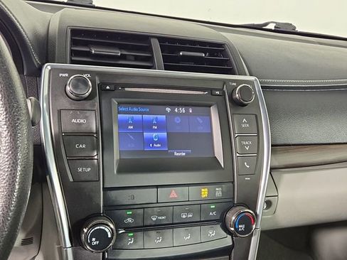 Used 2015 Toyota Camry LE image 16