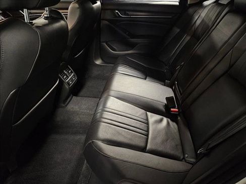 Used 2022 Honda Accord EX-L image 16