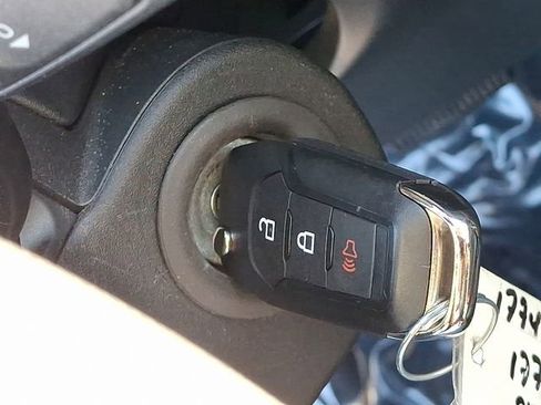 Used 2023 Ford Maverick XL image 26