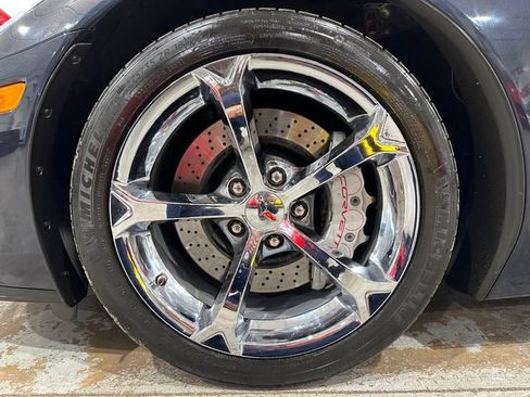 Used 2013 Chevrolet Corvette Grand Sport w/ 2LT Preferred Equipment Group RWD image 27