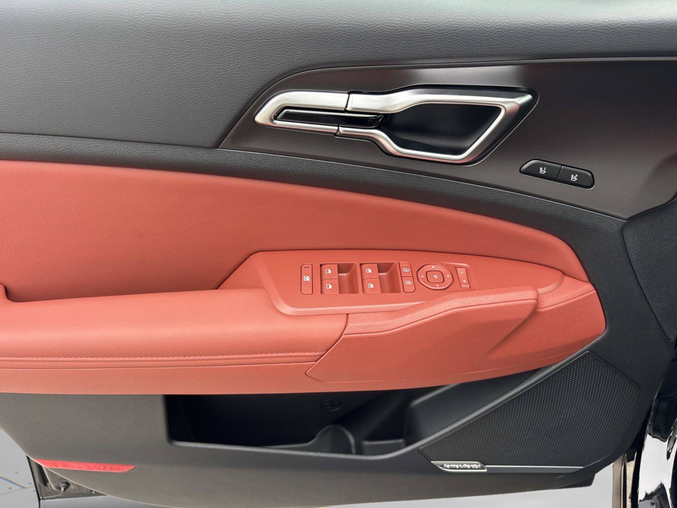 New 2027 Kia Sportage SX FWD image 17